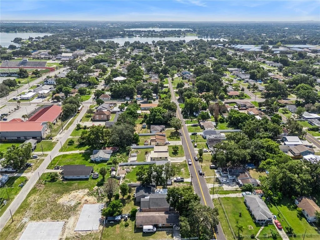 Photo of 207 AVENUE E SE