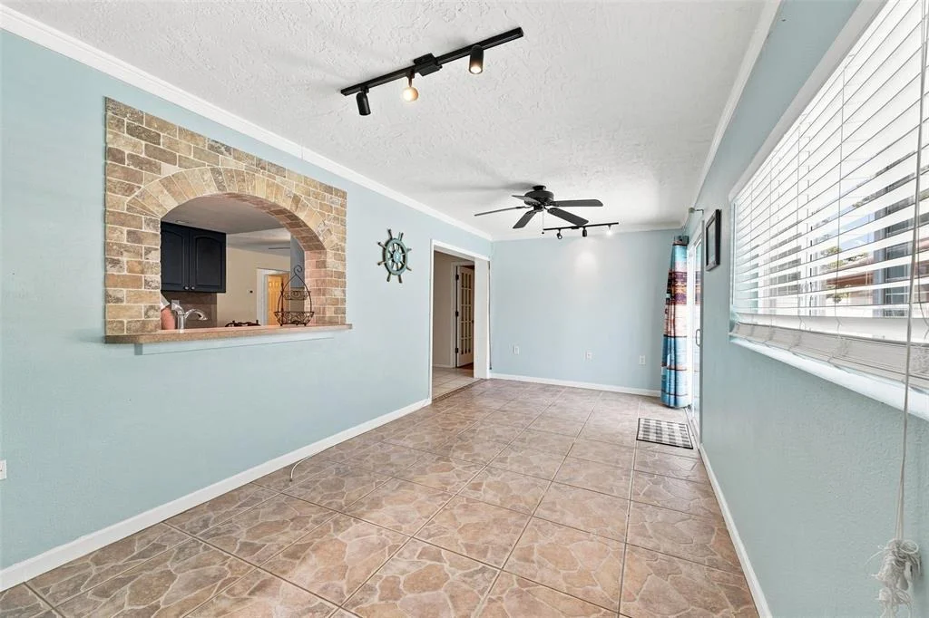 Photo of 2069 KINGFISHER DRIVE