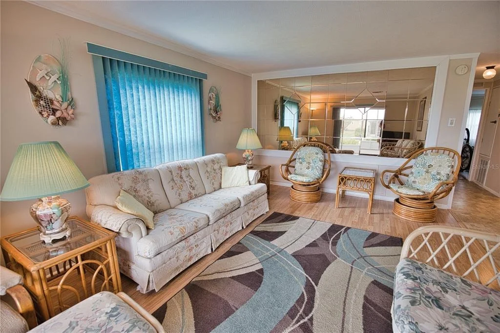 Photo of 632 LA JOLLA CIRCLE