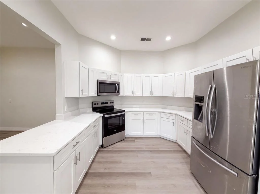 Photo of 24 BAY POINTE DRIVE