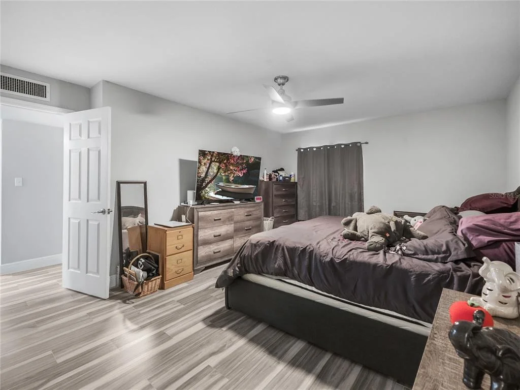 Photo of Unit A at 622 FAIRWAYS CIRCLE