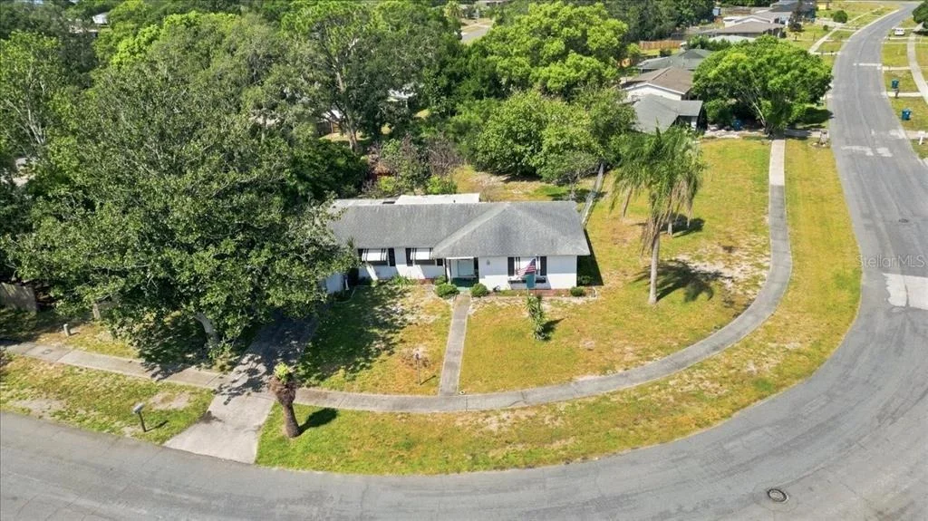 Photo of 7222 HOLIDAY DRIVE