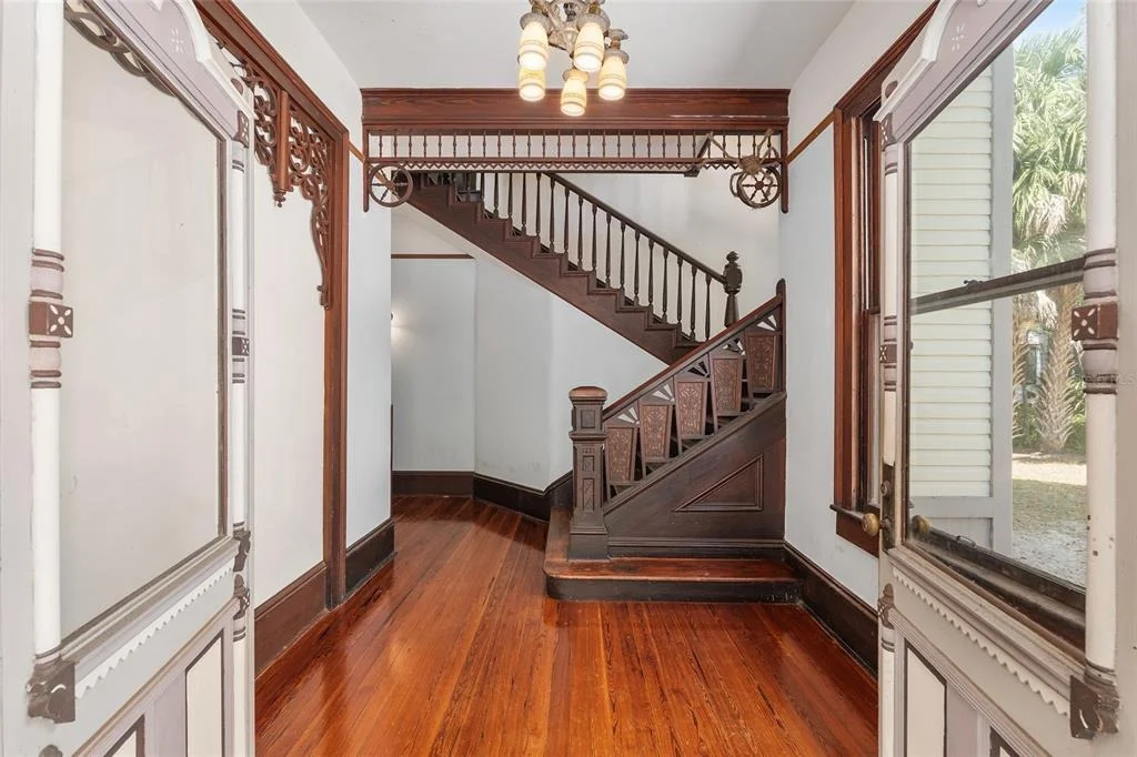 Photo of 306 NE 3RD STREET
