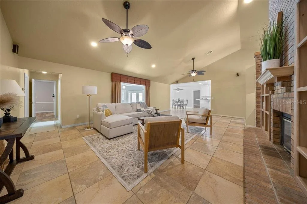 Photo of 2420 SE 15TH STREET