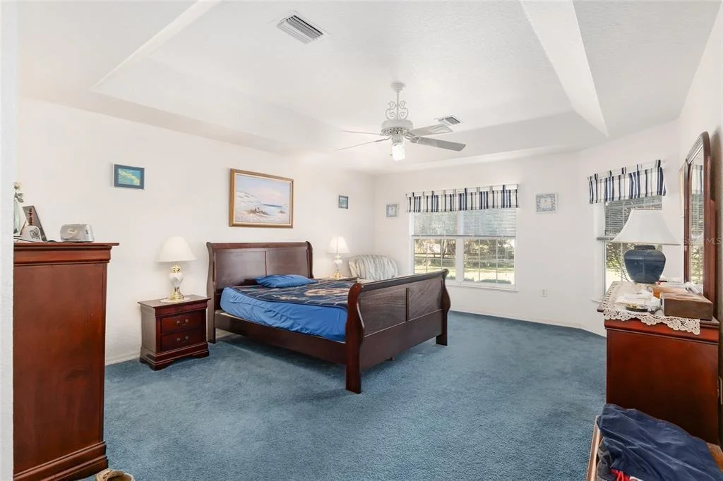 Photo of 999 NE 120 PLACE