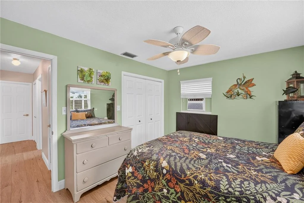 Photo of 28050 LOIS DRIVE