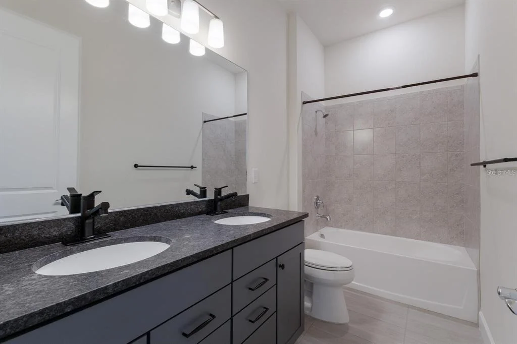 Photo of 712 SIGSBEE LOOP