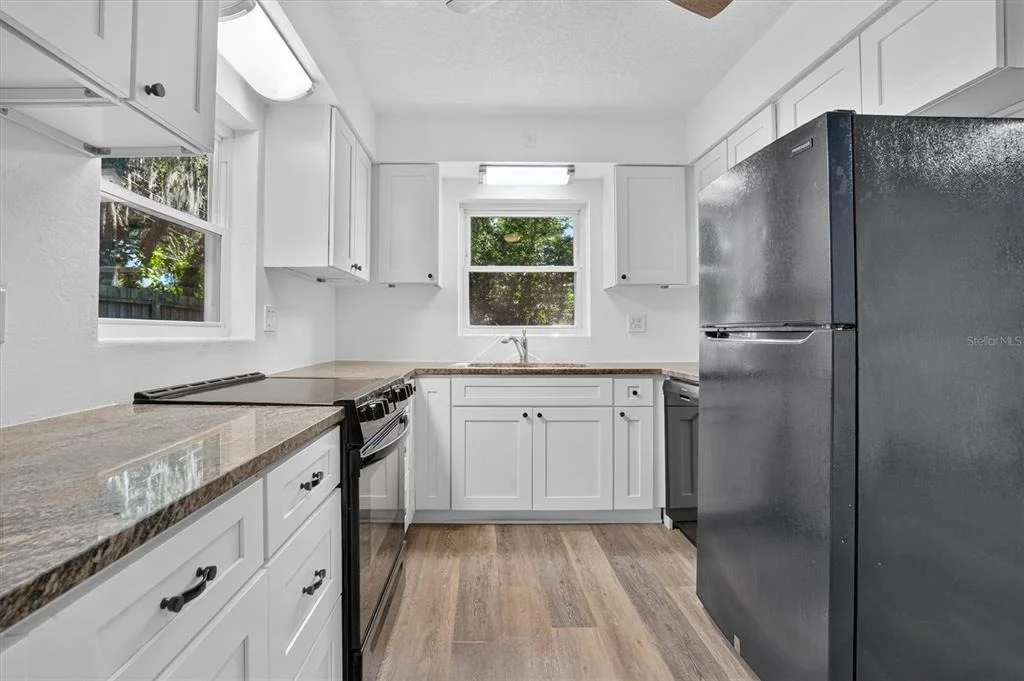 Photo of 1202 ORANOLE ROAD