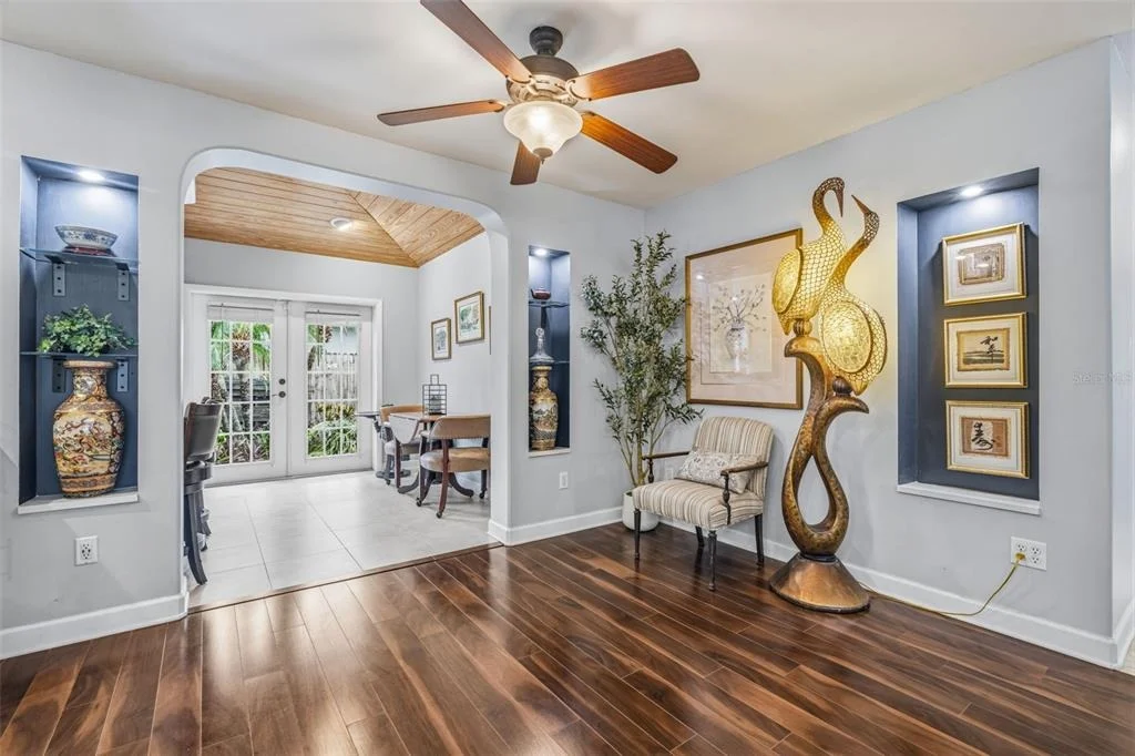 Photo of 894 JOAN STREET