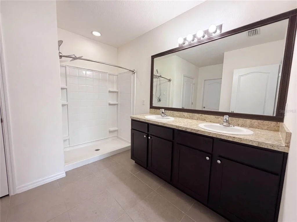 Photo of 16415 TREASURE POINT DRIVE