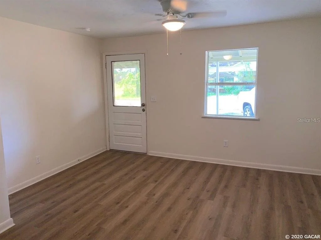 Photo of 15-17 SE 2ND AVENUE