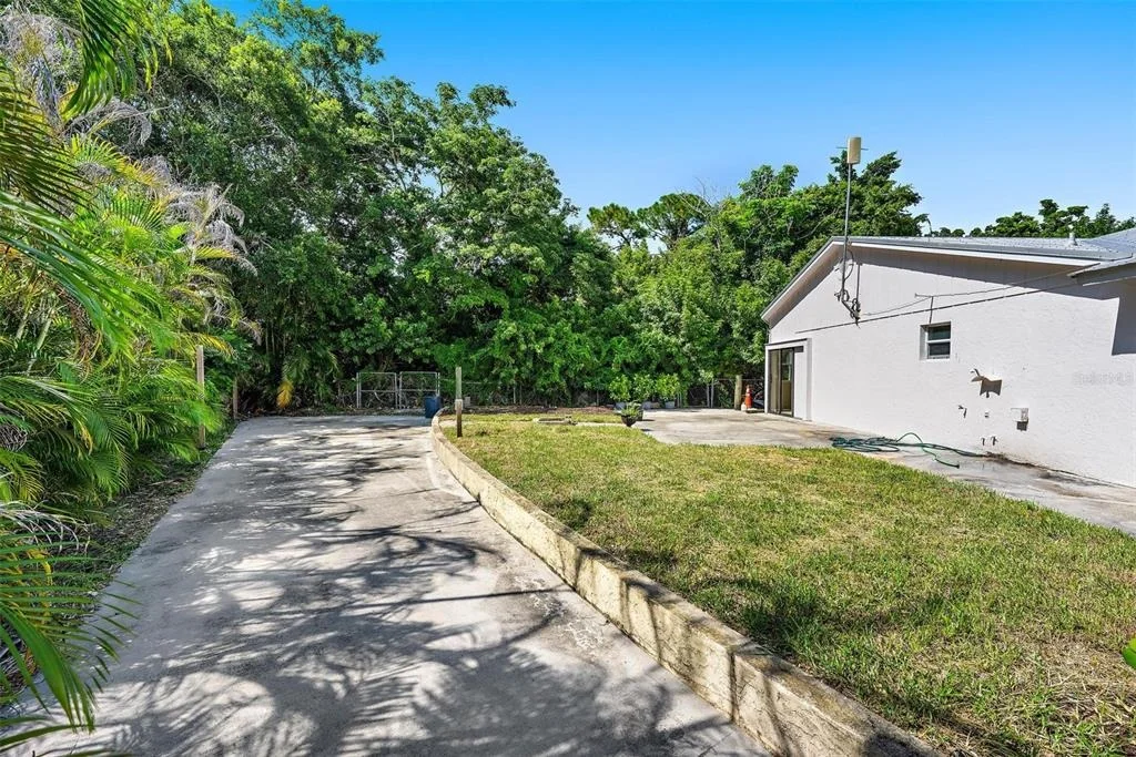 Photo of 1163 NW 16TH PLACE