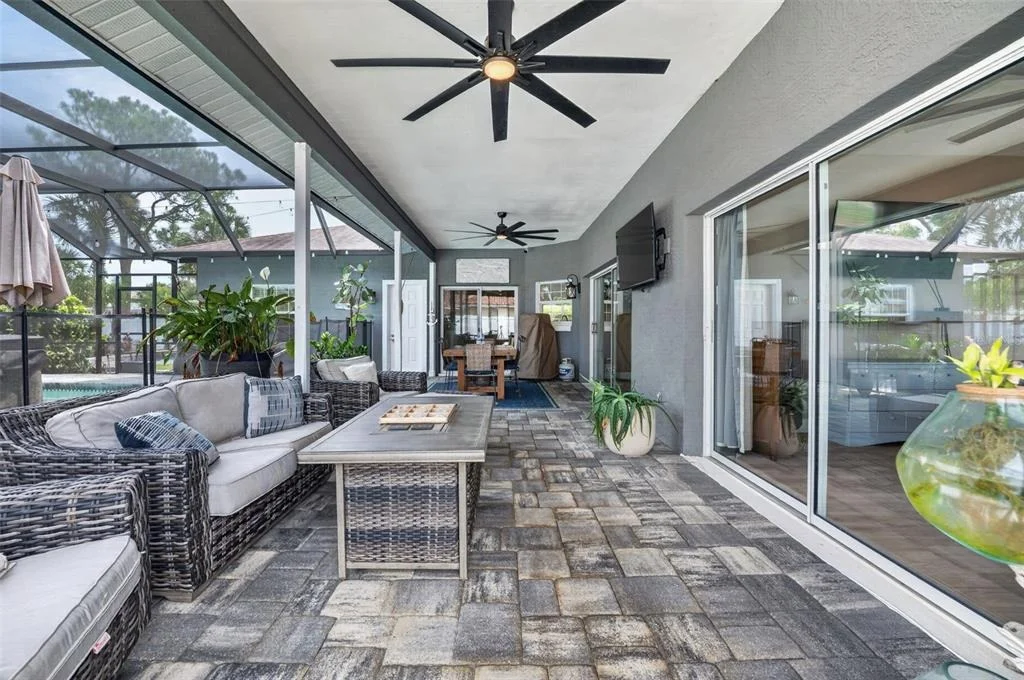 Photo of 16 CHERRYTREE COURT