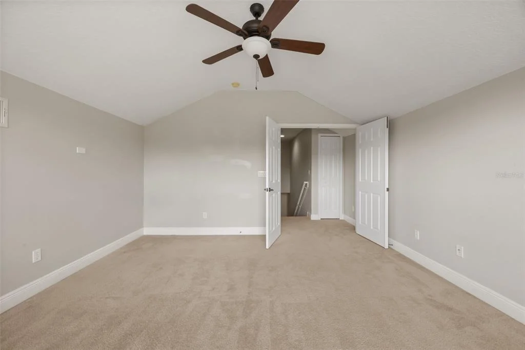 Photo of 6190 HEDGESPARROWS LANE