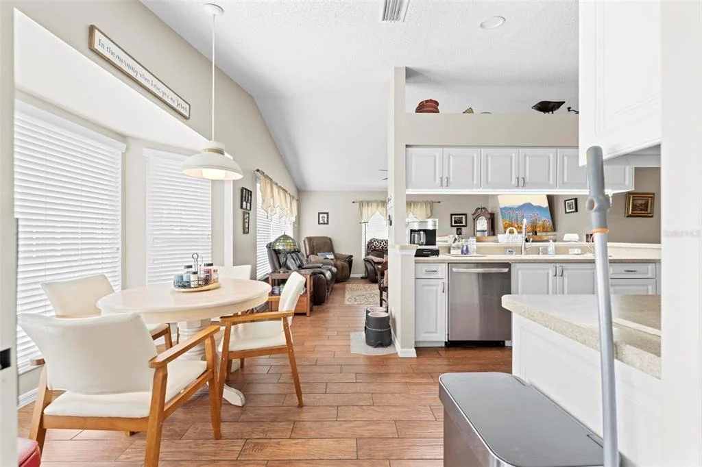Photo of 2552 CRYSTAL LAKE DRIVE