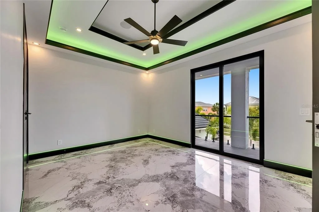 Photo of 6526 SIMONE SHORES CIRCLE