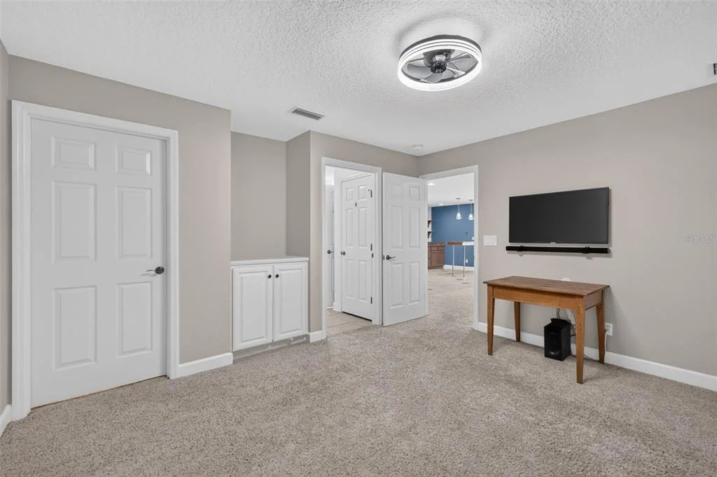 Photo of 580 W 10TH AVENUE