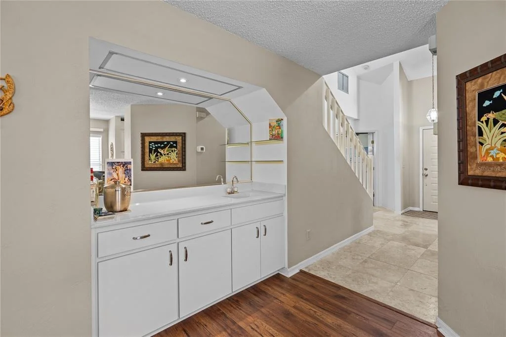 Photo of 254 GLENBRIAR CIRCLE