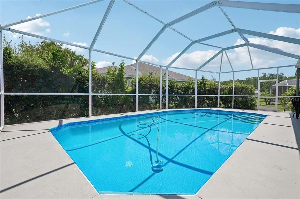 Photo of 1008 ROBINWOOD DRIVE