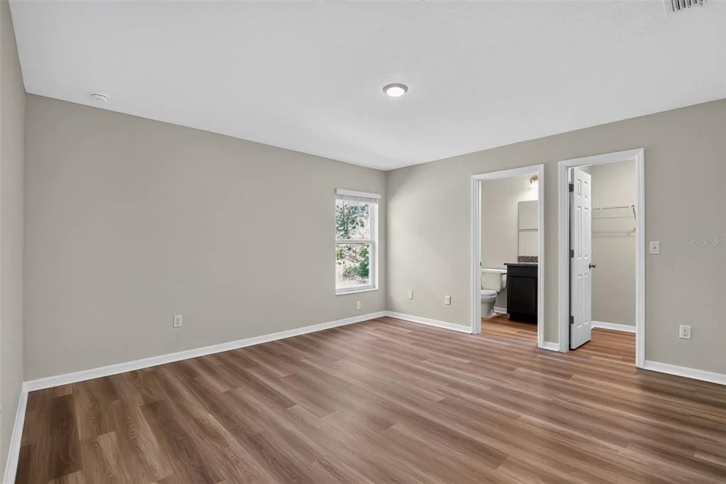 Photo of 16 SPRING LOOP COURT