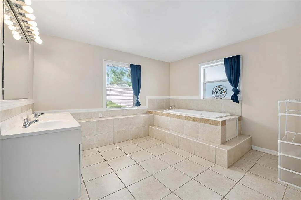 Photo of 22 PLAZA DRIVE