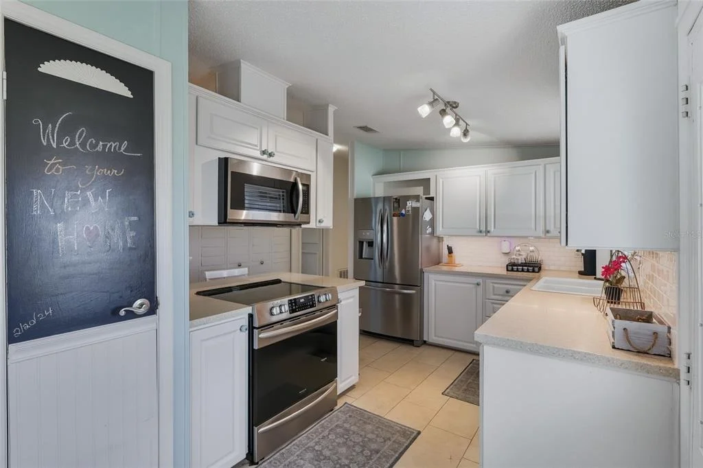 Photo of 116 DOLPHIN DRIVE S