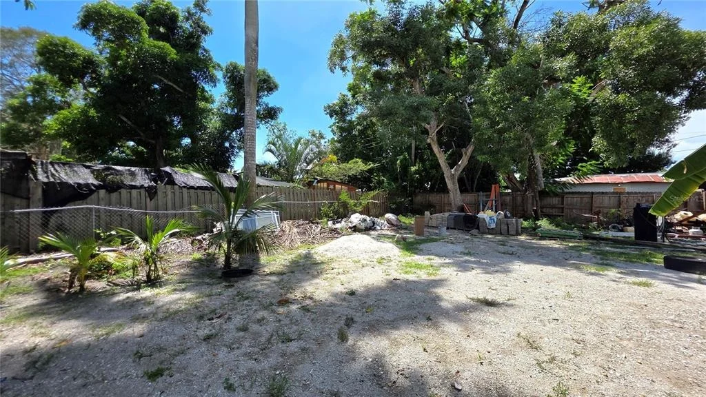 Photo of 1702 26TH STREET W