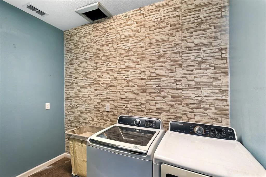 Photo of 873 HARING LANE
