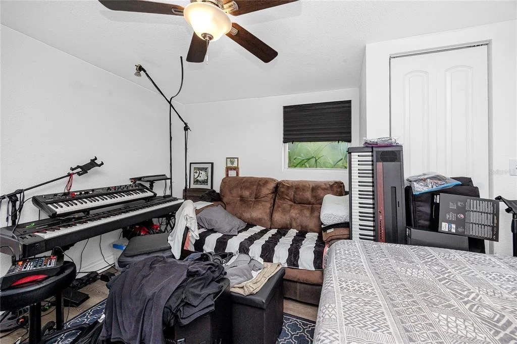 Photo of 1250 LAKEVIEW ROAD
