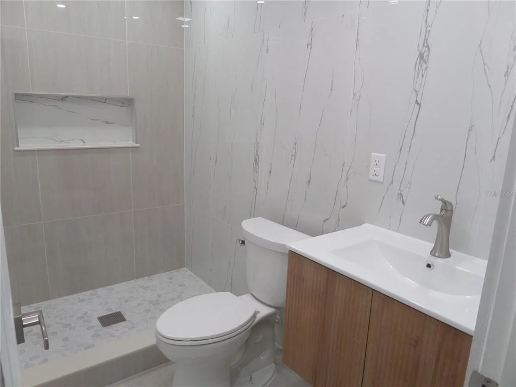 Photo of 4925 SILK OAK DRIVE