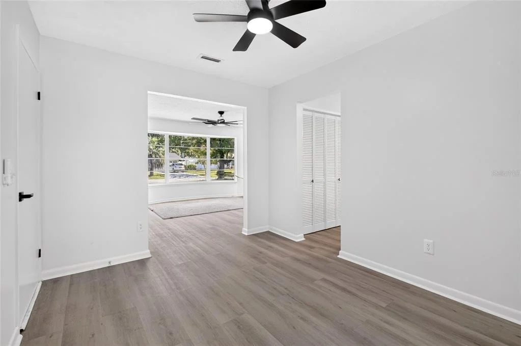 Photo of 5212 CLARENDON ROAD