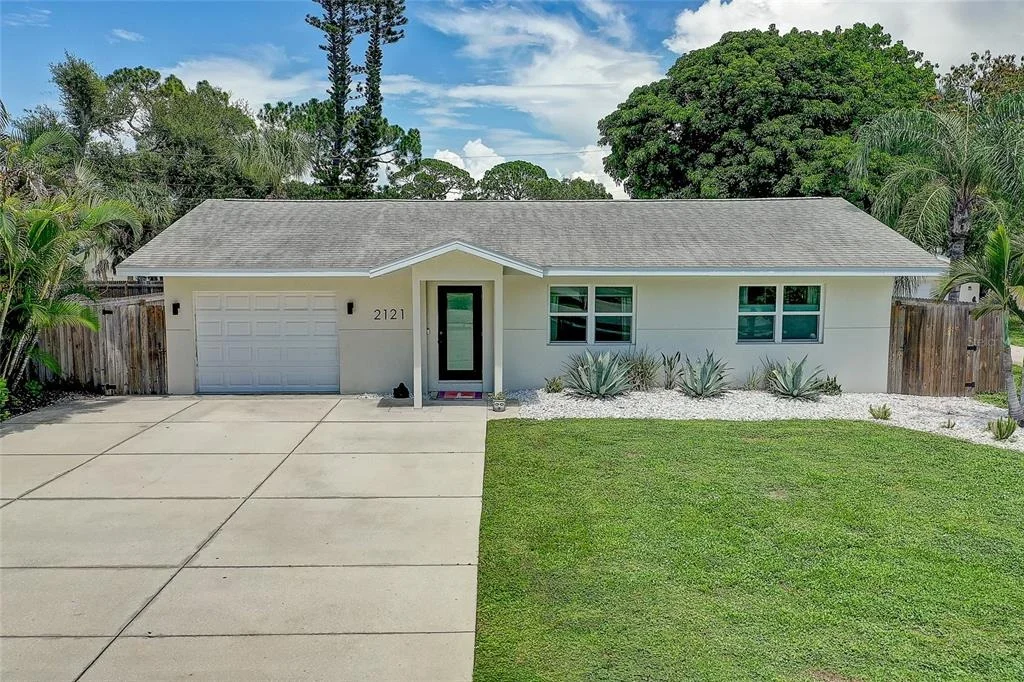 Photo of 2121 PALM TERRACE