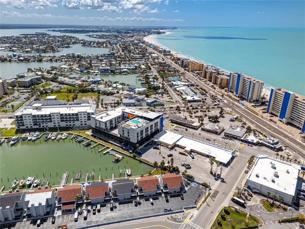 Photo of Unit H at 159 MEDALLION BOULEVARD