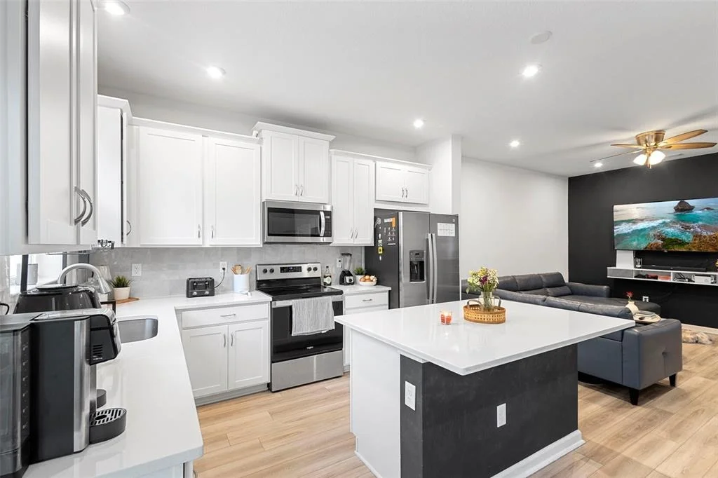 Photo of 866 SPRING PALMS LOOP