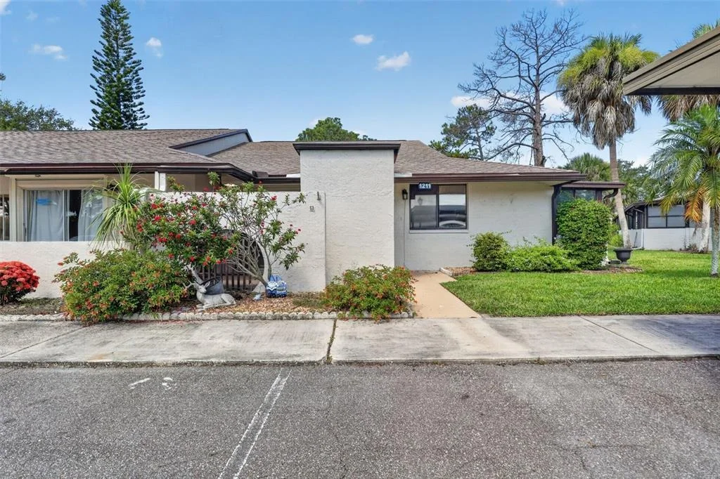 Photo of 1211 11TH CIRCLE SE
