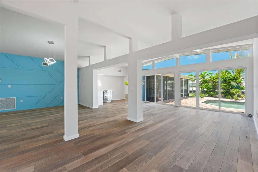 Photo of 528 KEY ROYALE DRIVE