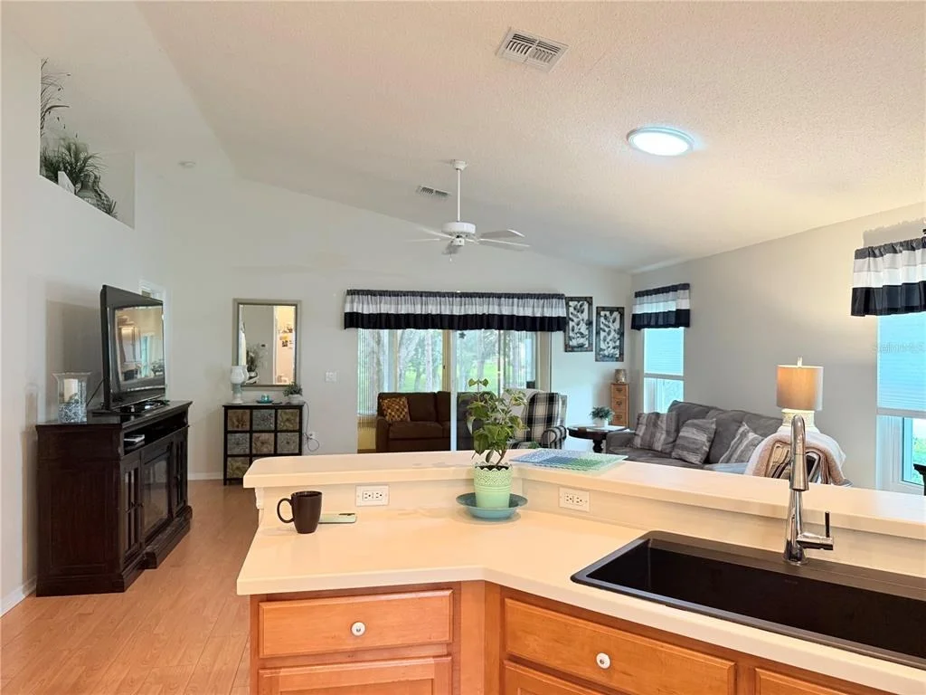 Photo of 265 CENTER OAK CIRCLE