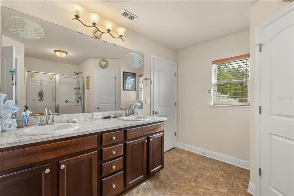 Photo of 906 EDITH DRIVE