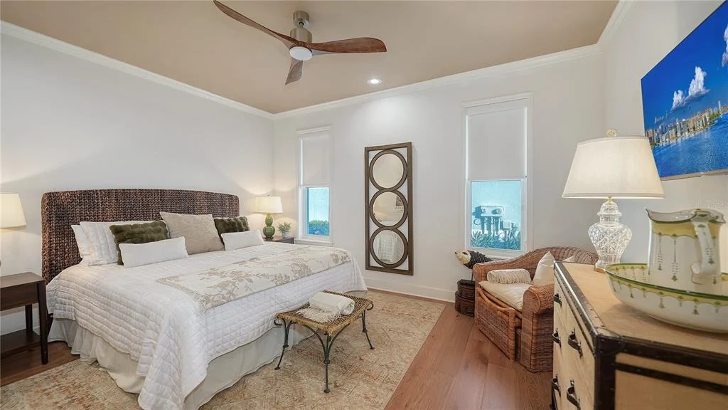 Photo of 3530 MISTLETOE LANE