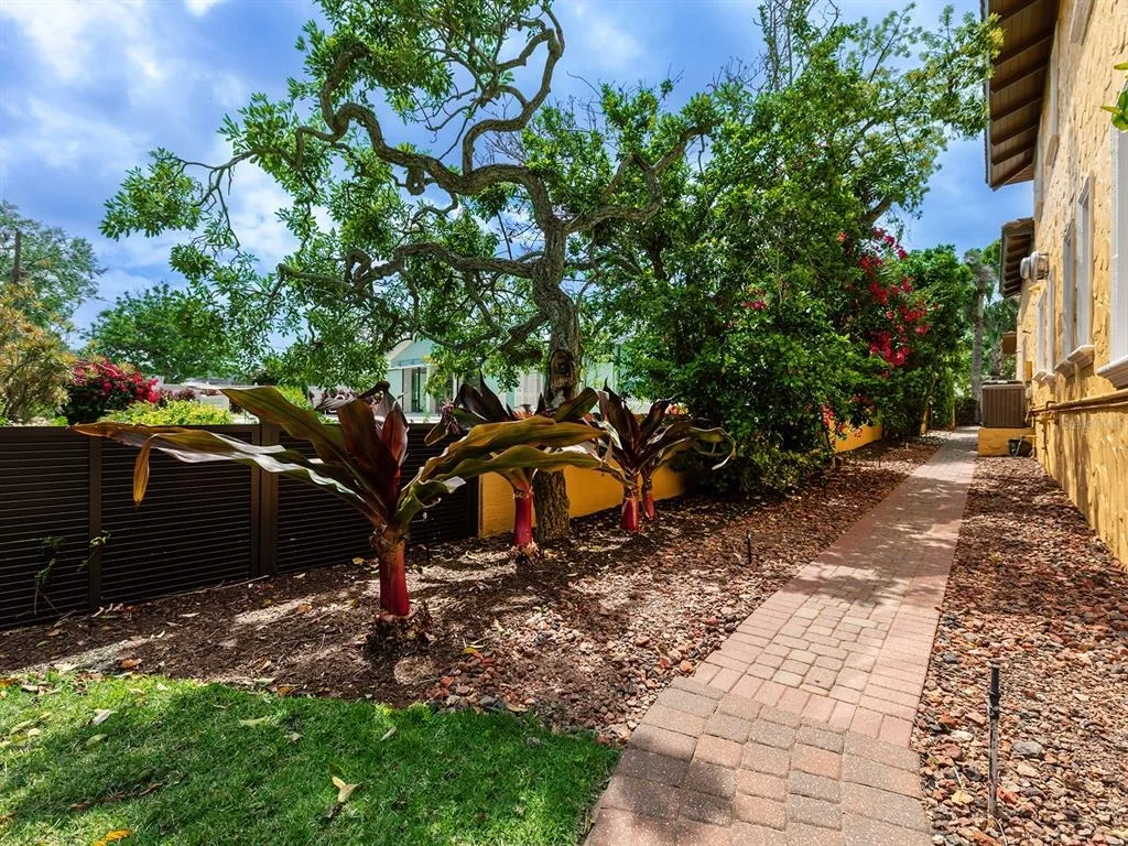 Photo of 416 BAYCREST DRIVE