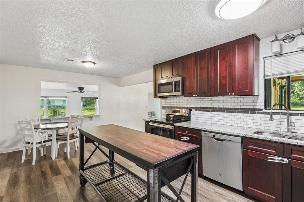Photo of 212 DOGWOOD DRIVE