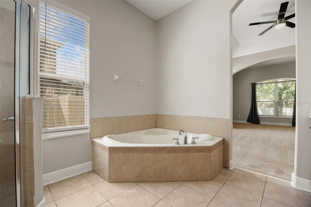 Photo of 6190 HEDGESPARROWS LANE