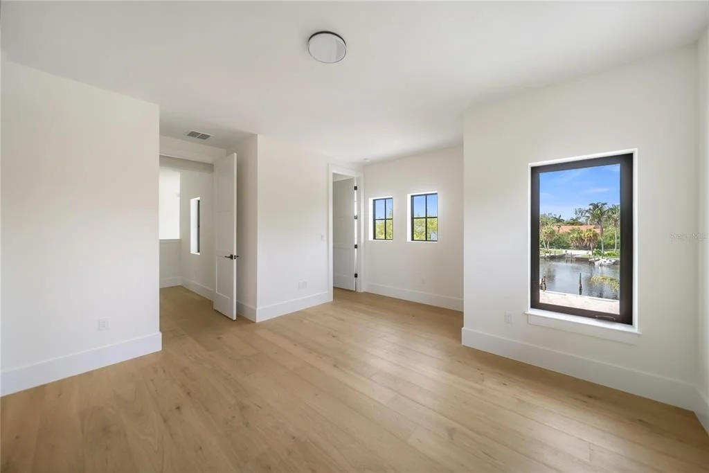 Photo of 626 BUTTONWOOD DRIVE