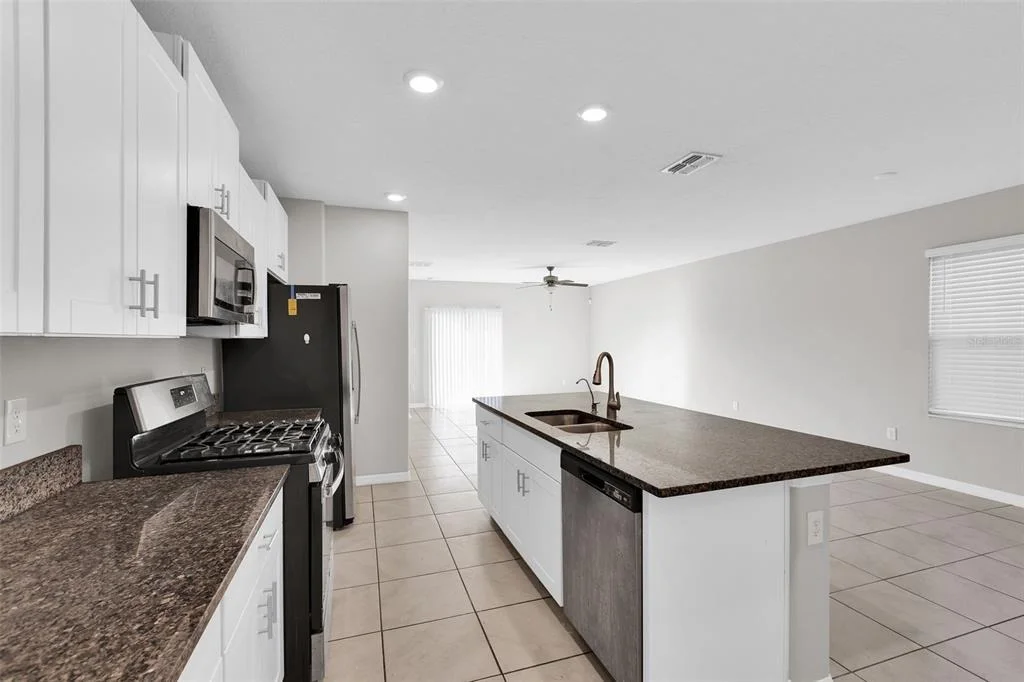 Photo of 5204 WHITE CHICORY DRIVE