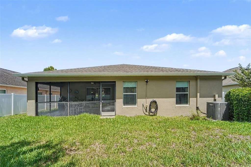 Photo of 10048 IVES LOOP