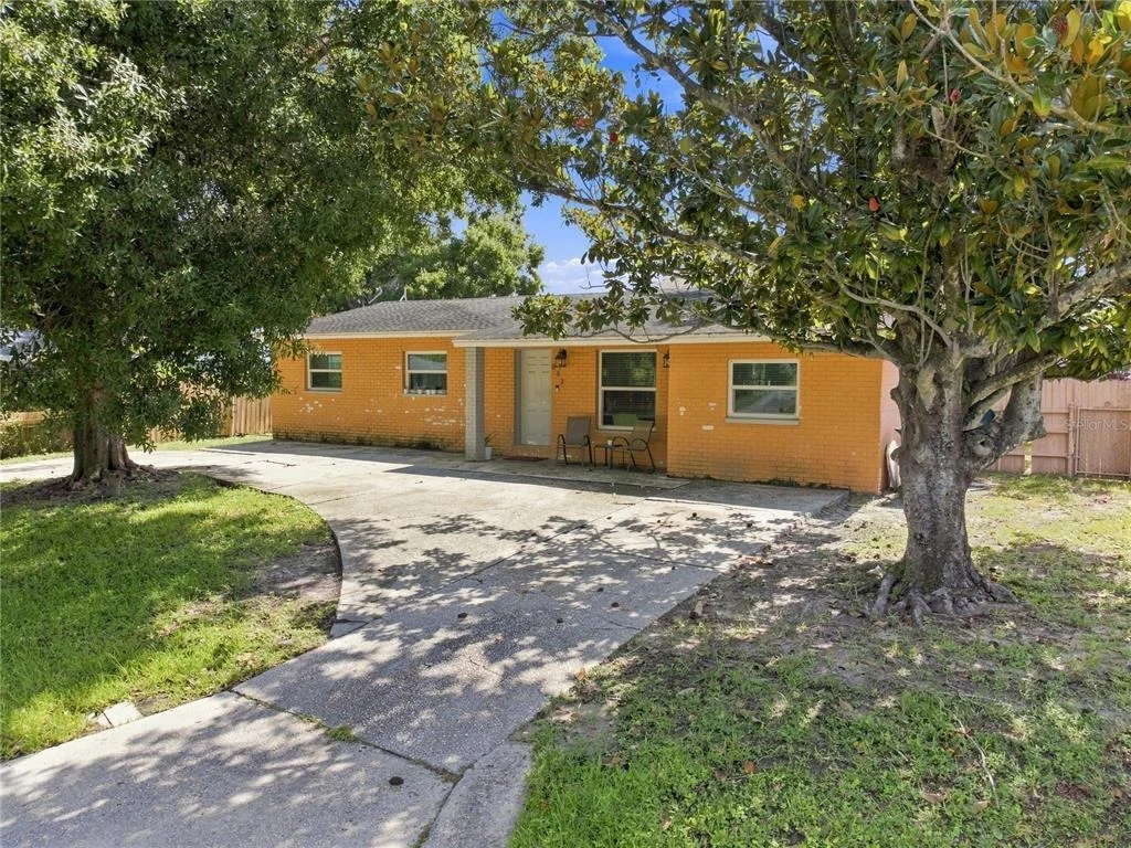 Photo of 802 PAPAYA DRIVE