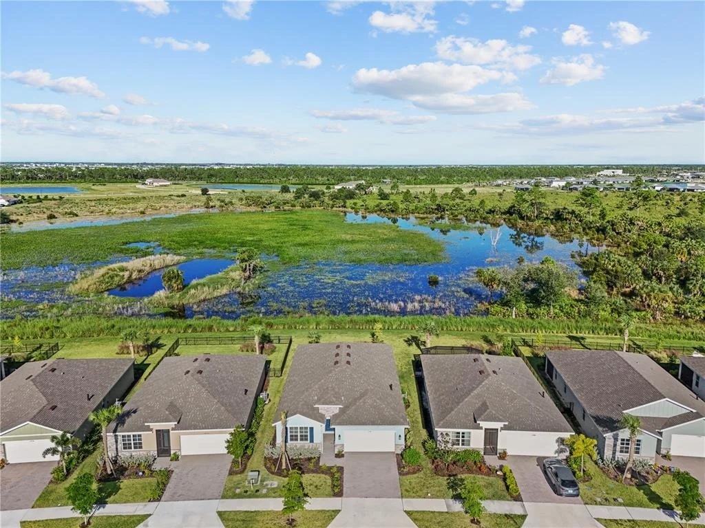 Photo of 17740 SHADE TREE LOOP
