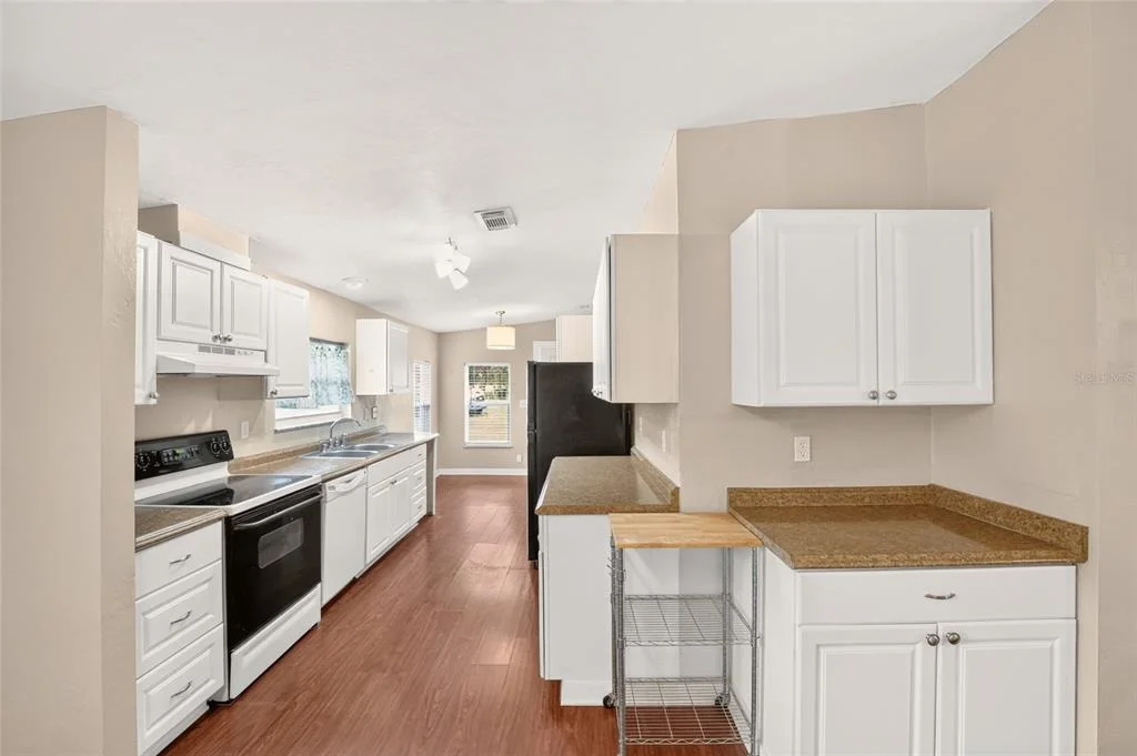 Photo of 1827 SE 43RD TERRACE