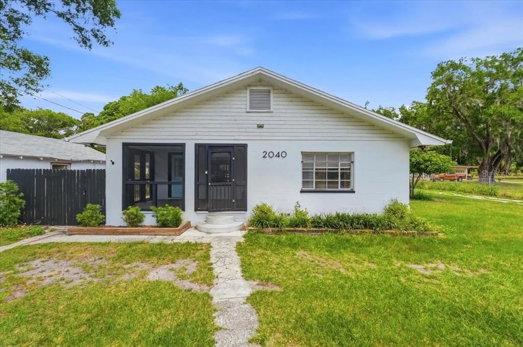 Photo of 2040 OLD DIXIE HIGHWAY