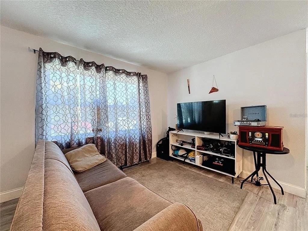 Photo of 7211 PINION DRIVE